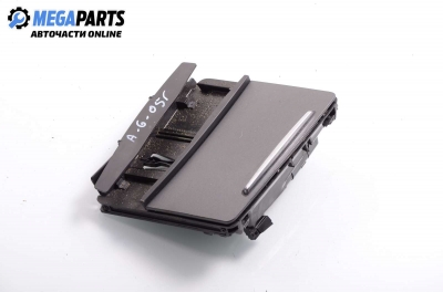 Пепелник за Audi A6 Sedan C6 (05.2004 - 03.2011)